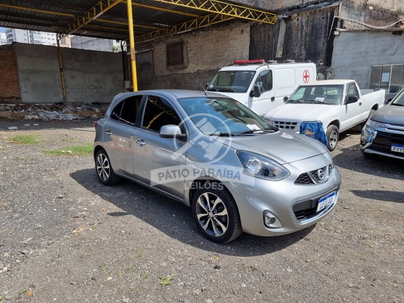 Nissan March 1.6 SL Flex